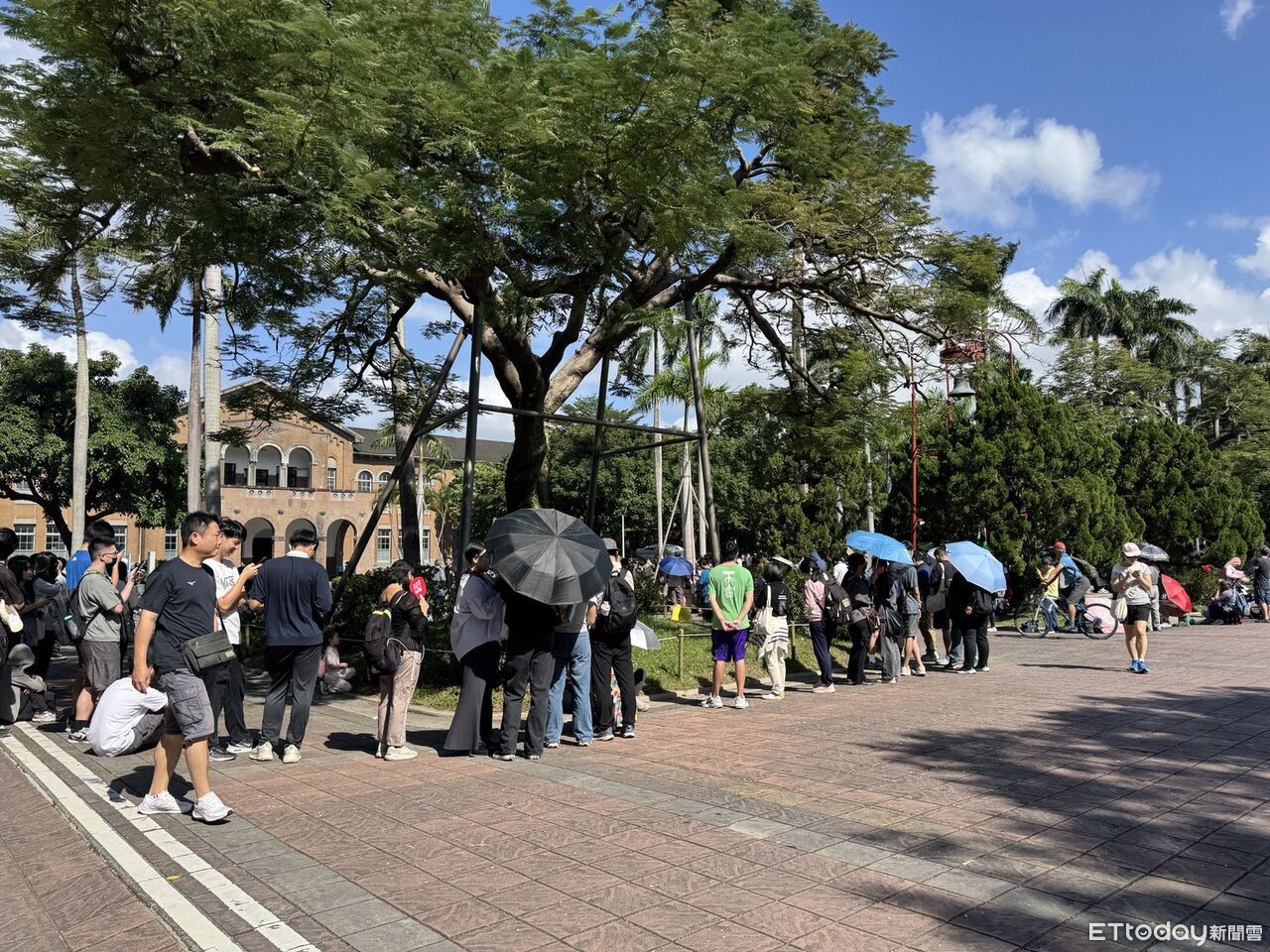 說好發300份雞排「原PO放鴿子」 400人傅鐘前苦等:失望