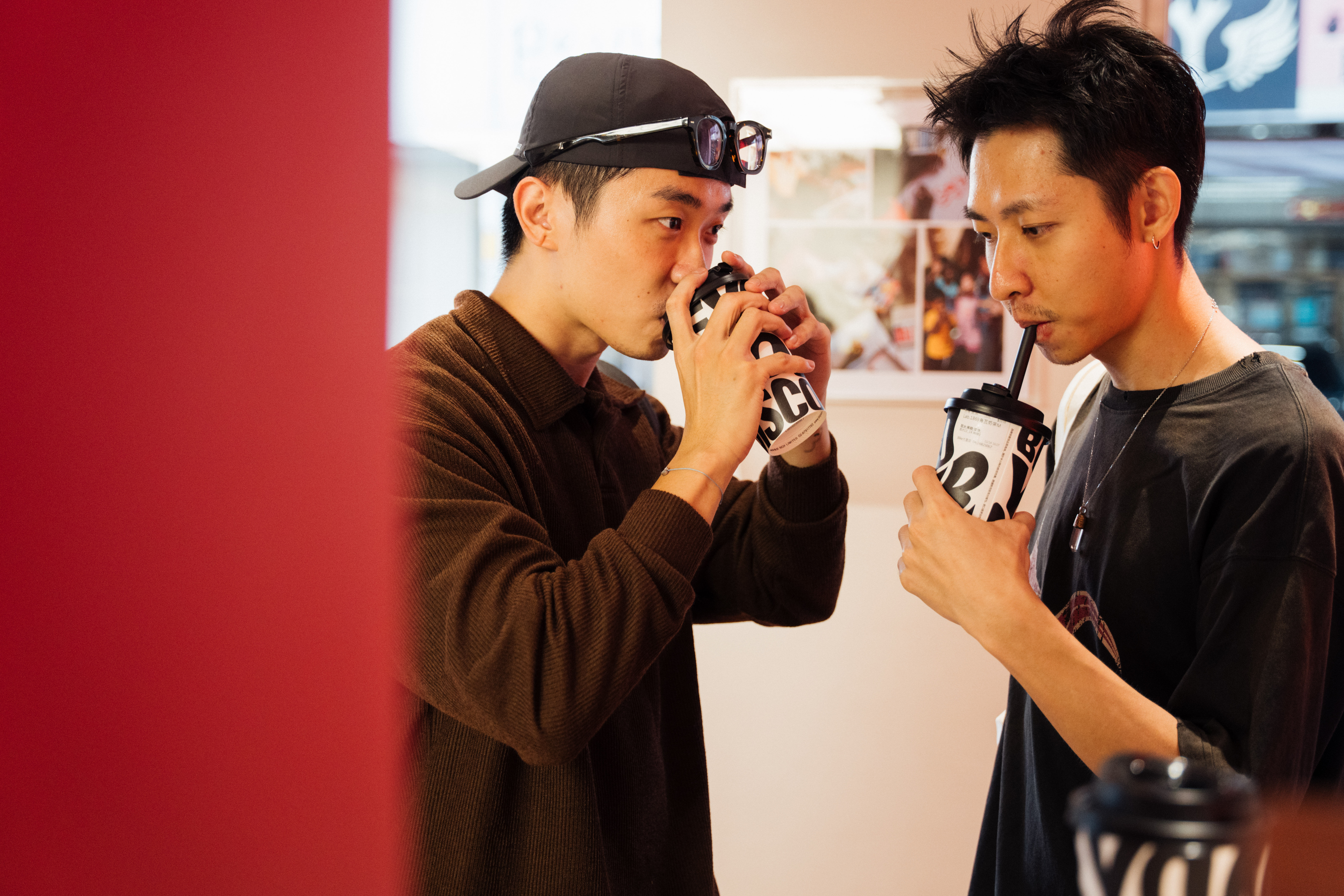 ▲標榜精品茶飲的BLIKE大里Lab店在台中開幕。（圖／品牌提供）