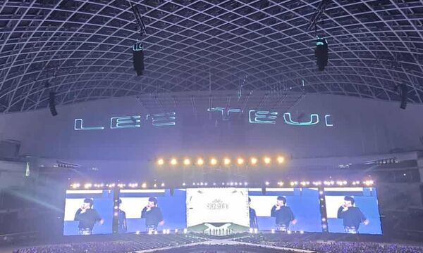 ▲直擊／大巨蛋Day3超狂！大型彩蛋寵隊長利特　SJ看傻：為何有特別待遇。（圖／讀者提供）