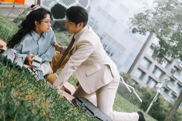 ▲《就算一個人也可以好好的吃飯2》胡宇威、李玲葦、姚以緹有精彩對手戲。（圖／公視+提供）