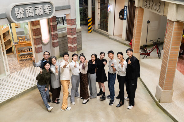 ▲《大愛街二巷》日前開鏡，由侯彥西、嚴正嵐主演。（圖／大愛電視提供）