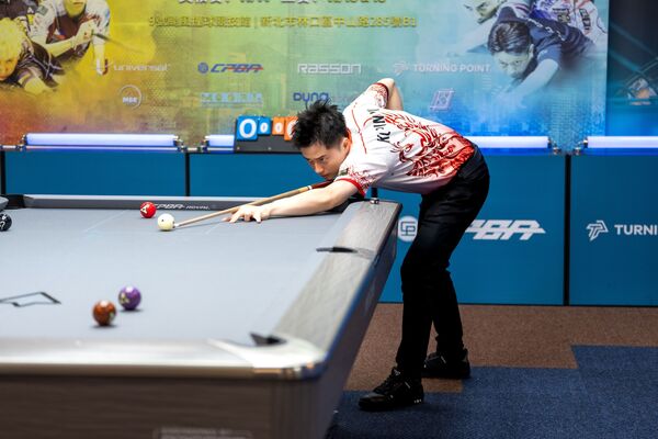 ▲柯秉中在2025年CTPBA職業撞球巡迴賽第4站逆轉奪冠、CTPBA職業撞球巡迴賽第4站冠軍戰上演「柯氏兄弟」對決的「兄弟鬩牆」戲碼。（圖／CTPBA提供）