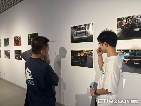▲▼  北京汽車攝影展、一台日本夢幻跑車GTR、譽為「東瀛戰神」           。（圖／記者任以芳攝）
