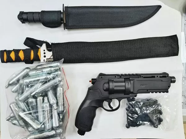 創意私房應召站2／日接七客只給一千狠剝削　還仿創意私房施虐少女逼拍片