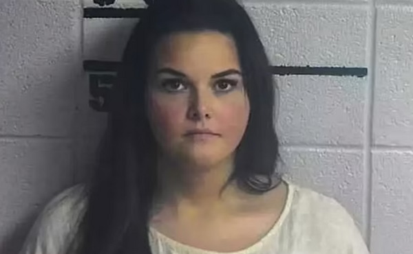 27歲已婚女老師性侵男學生　「狂寫193封信件求愛」還唆使殺夫。（圖／翻攝自Adair County Jail）