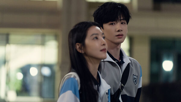 ▲白敬亭、章若楠主演的《難哄》深受觀眾喜愛。（圖／中天娛樂台提供）