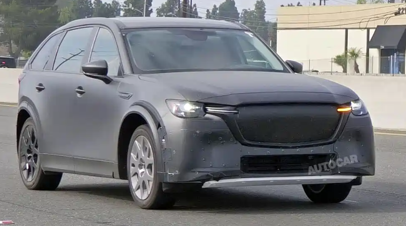 ▲Mazda神秘休旅於美國被捕獲！被譽為參戰電動車市場的起手式。（圖／翻攝自《Autocar》）
