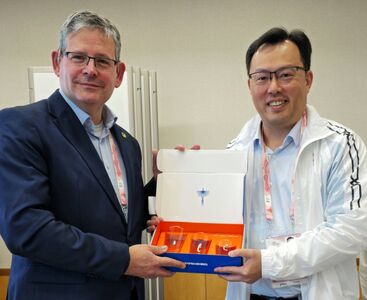 東京聽奧代表團拜會國際聽障運動總會主席　深化國際合作交流