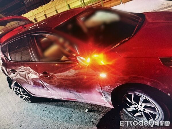 ▲邱男因毒駕在北市建高追撞前車，害前車車內一對男女受傷送醫，警方當場將他逮捕。（圖／記者張君豪翻攝）