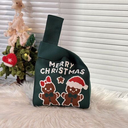 ▲普發萬元加上耶誕檔期，百貨也趁勢推出加碼回饋。（圖／各業者提供）