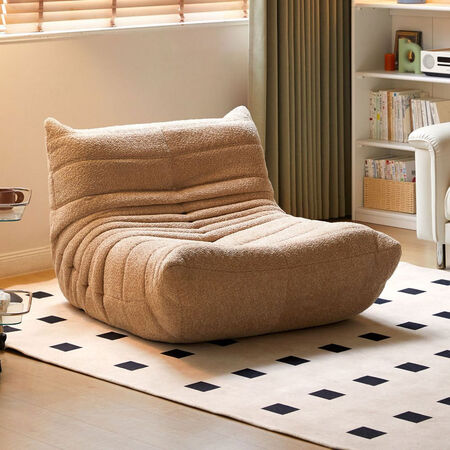 ▲普發萬元加上耶誕檔期，百貨也趁勢推出加碼回饋。（圖／各業者提供）