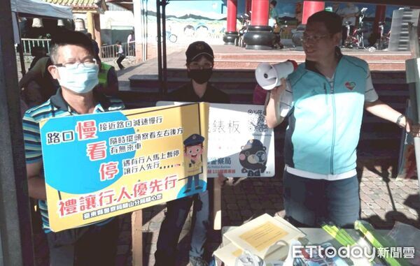 ▲關山「識詐交安宣導團」受邀設攤。（圖／記者楊晨東翻攝）