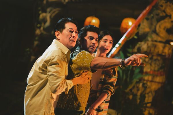 ▲《叫我驅魔男神》雷嘉汭挑戰寶萊塢式舞蹈，林哲熹「笑」果十足。（圖／光盛影業提供）