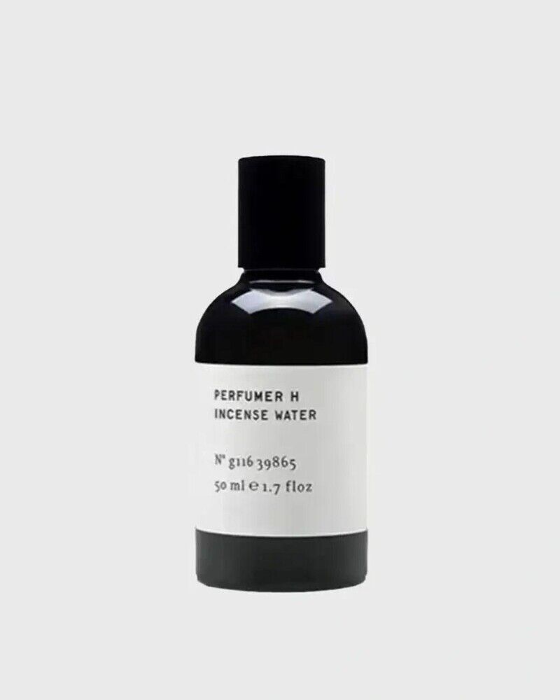 6款焚香香水推薦！把靈魂點亮的煙霧系香氣，散發神秘又性感的高級氛圍