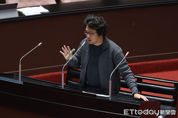 ▲民進黨立委沈伯洋。（圖／記者林敬旻攝）
