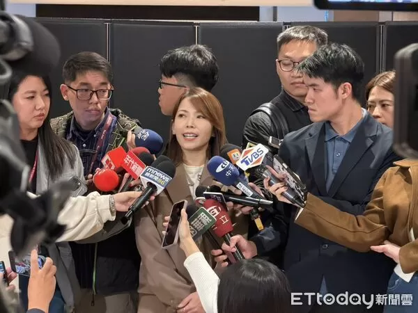 ▲▼民眾黨立法院黨團主任陳智菡受訪。（圖／記者陳家祥攝）