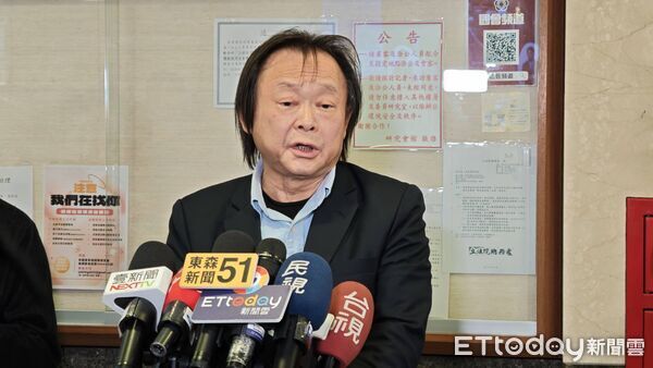 ▲▼民進黨立委王世堅回應大陸軍艦從從容容排字議題。（圖／記者陳煥丞攝）