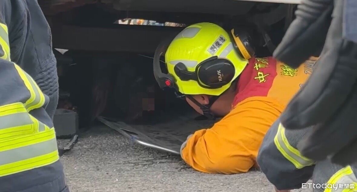 快訊／女清潔員上班被輾死！3年前才升職　父母悲慟北上認屍