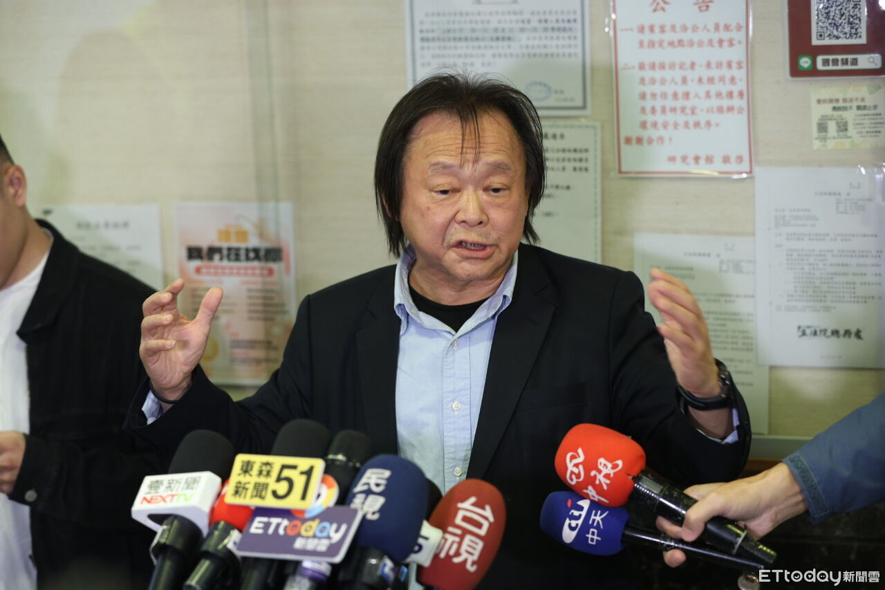 反攻大陸成功?從從容容游刃有餘登上共艦 王世堅笑:統一次就好了