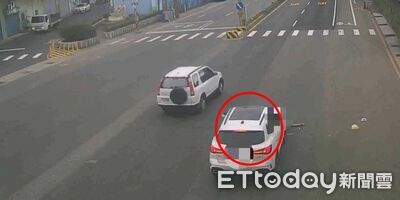 獨／驚悚！八仙資深40年員工揮手過馬路仍遭撞倒　命喪樂園門口