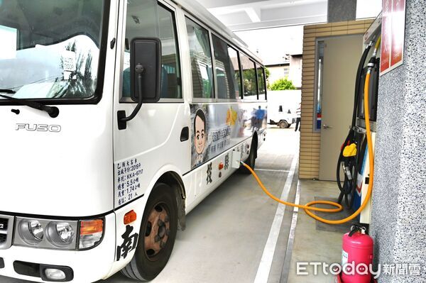 ▲北中寮加油站落成啟用，提升民眾加油便利性。（圖／馬文君服務團隊、南投縣政府提供）