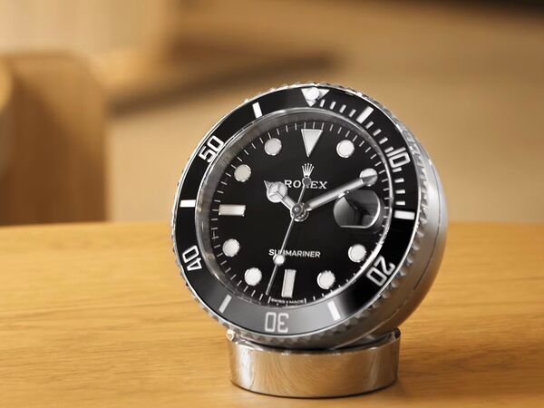 風Luxury／勞力士35萬座鐘開賣　「黑水鬼」放大版具萬年曆