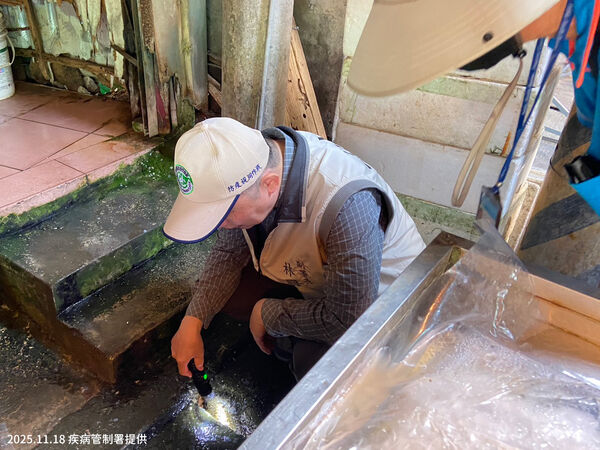 ▲▼疾管署林明誠副署長南下視察屏東縣本土登革熱群聚疫情防治工作。（圖／疾管署提供）