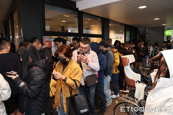 ▲▼麥當勞西湖店新口味奶昔開賣    。（圖／記者黃克翔攝）