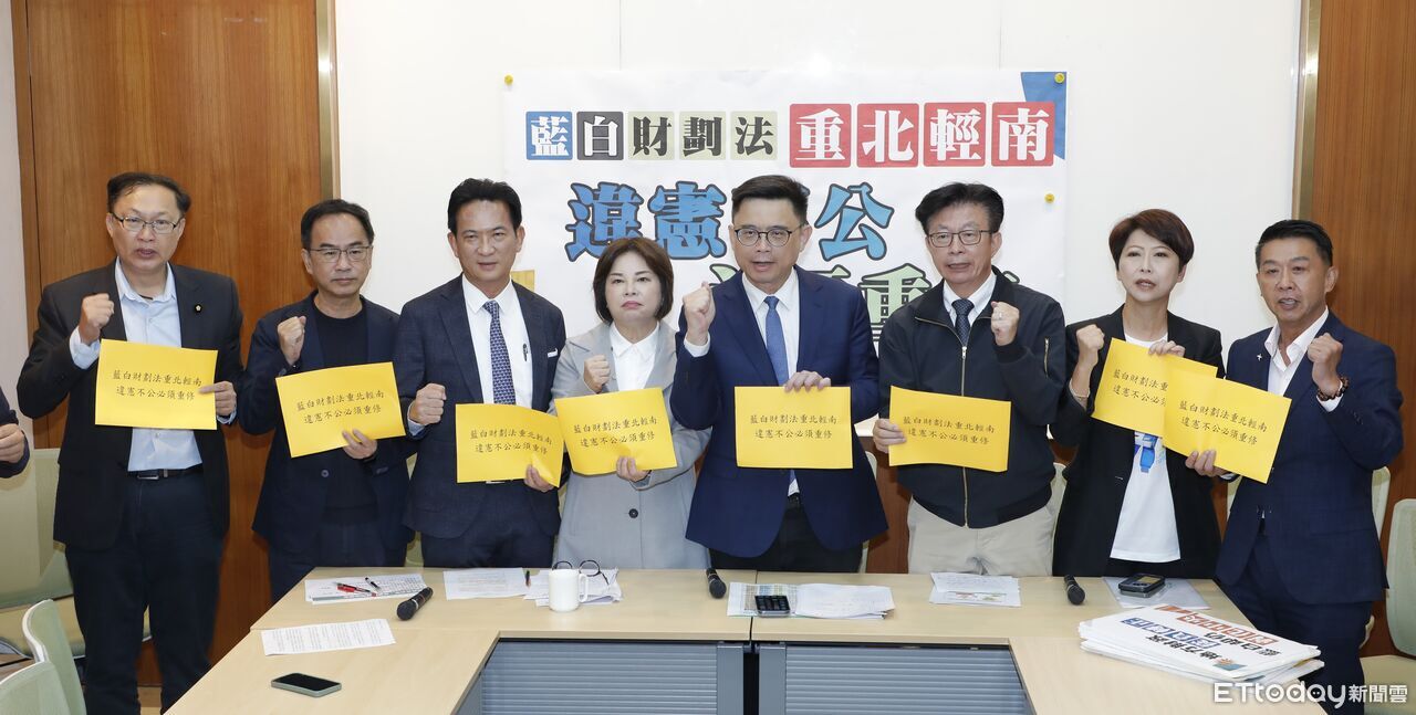 綠高雄台南市長初選參選人全到齊 陳亭妃同框林俊憲籲重修《財劃法》