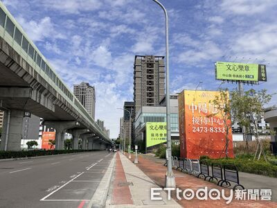 「接待中心一條街」南移文心南路 　400公尺擠11個案