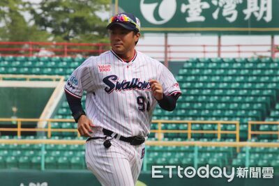 曾效力桃猿！佐藤由規重返台灣換身分　助日職新秀磨經驗　