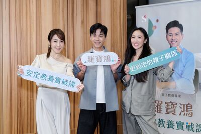 蔡允潔佩佩淚曝育兒辛酸！　泣訴「連喝水都沒時間」