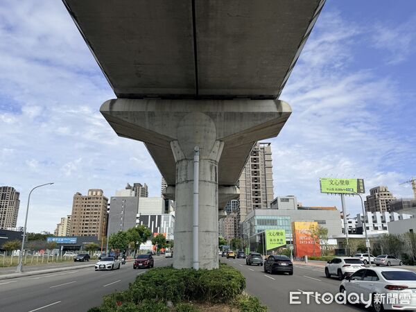 ▲▼ 接待中心一條街,南屯13期            。（圖／記者陳筱惠攝）