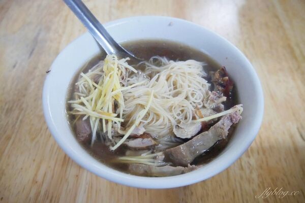 ▲▼逢甲當歸鴨麵線。（圖／部落客飛天璇的口袋授權提供）