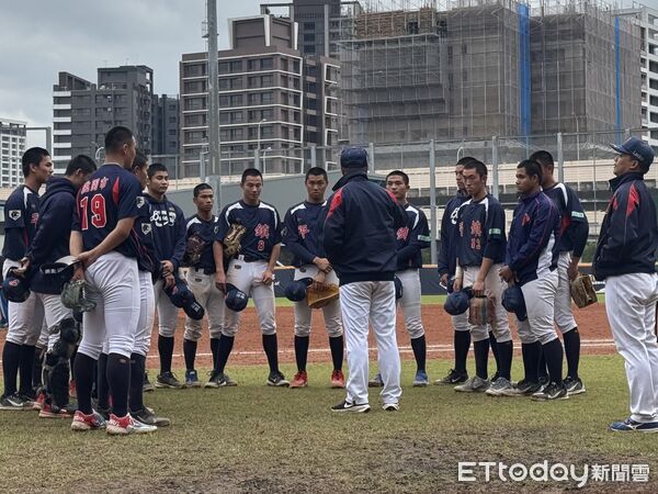 ▲平鎮高中擊敗穀保家商挺進黑豹旗8強。（圖／記者蘇嘉偉攝）
