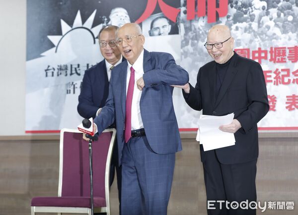 ▲▼許信良「桃園中壢事件48週年紀念暨新書《天命》發表會」，前國民黨主席吳伯雄、朱立倫，以及前桃園市長吳志揚出席。（圖／記者湯興漢攝）