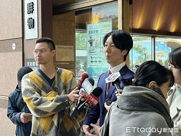 ▲▼民進黨發言人吳崢受訪。（圖／記者杜冠霖攝）