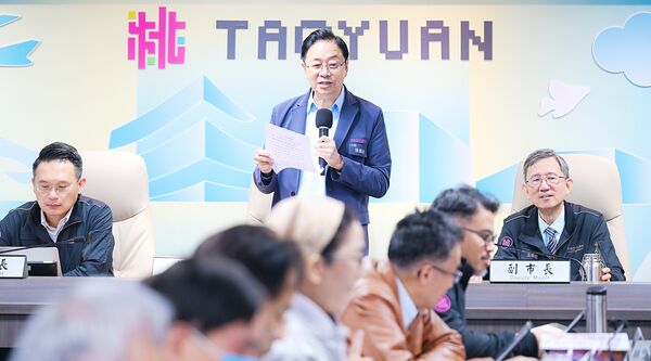 ▲桃園市長張善政今天下午主持市政會議時表示，市府推出「桃園百倍奉還」活動，登錄發票金額累計已突破1億元，呼籲市民踴躍參與。（圖／市府新聞處提供）