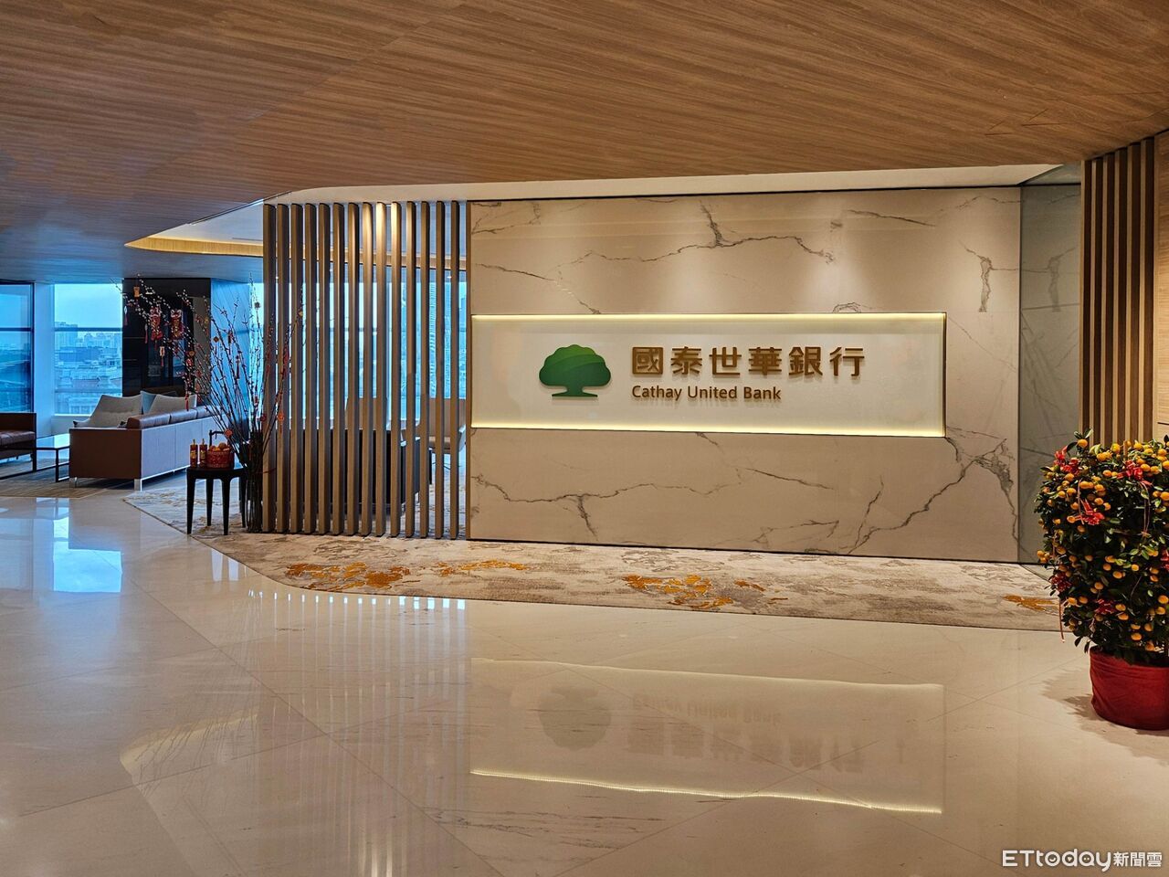 創台資銀行首例　國泰世華新加坡分行首推企業債券服務