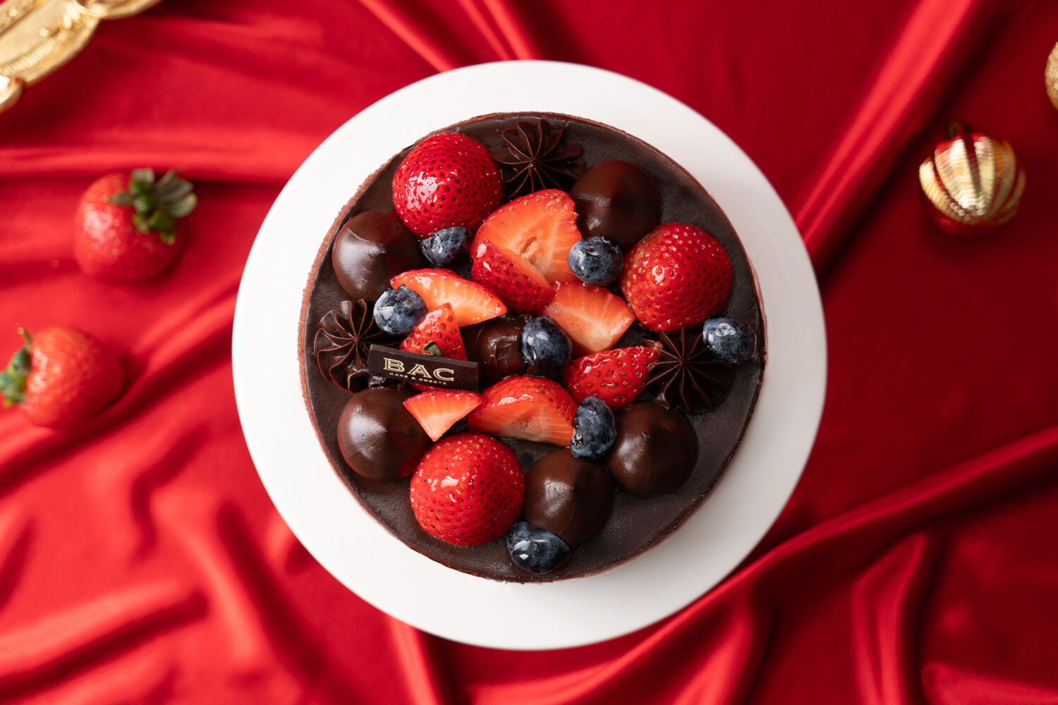 ▲亞尼克、BAC推出草莓蛋糕。（圖／品牌提供）