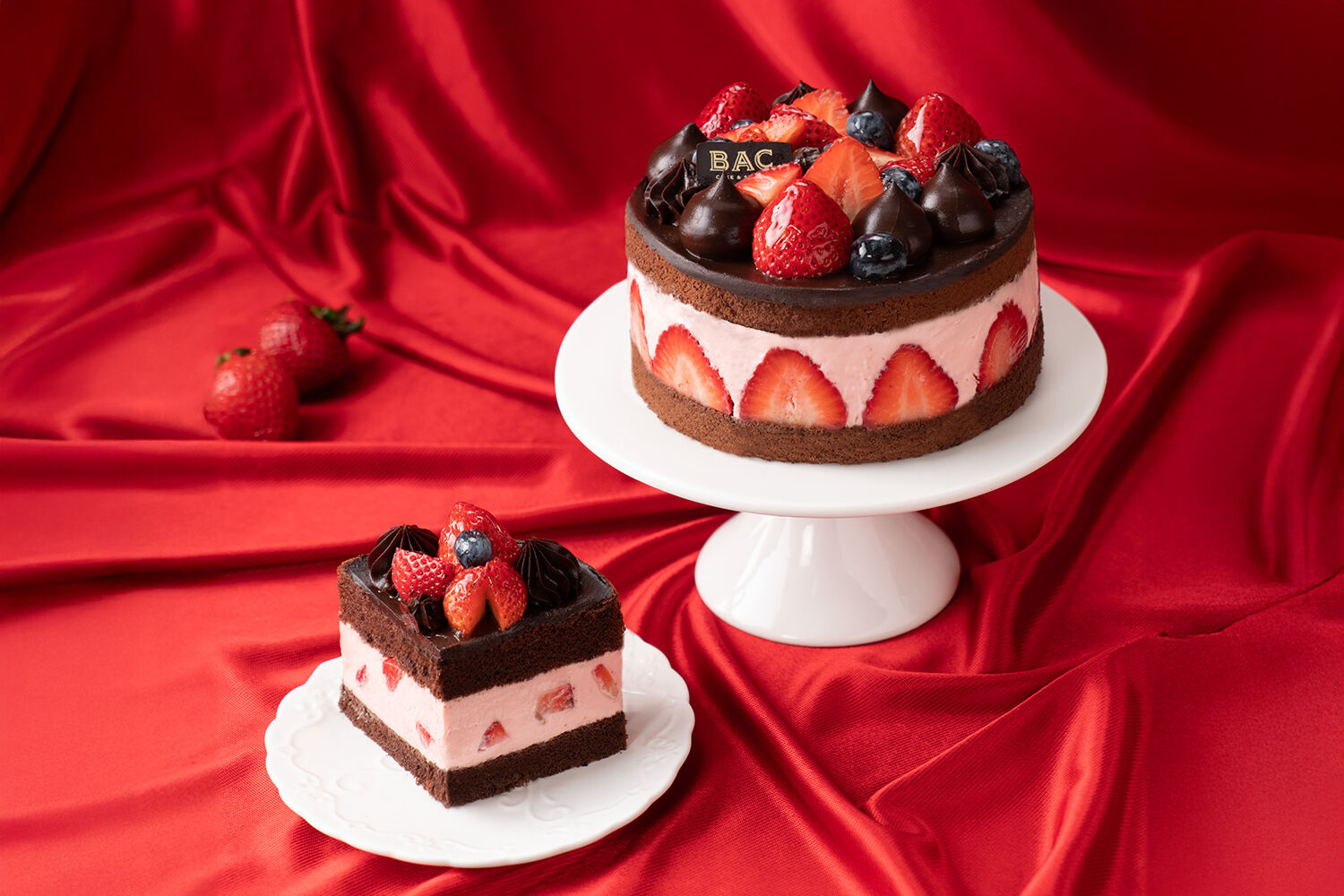 ▲亞尼克、BAC推出草莓蛋糕。（圖／品牌提供）
