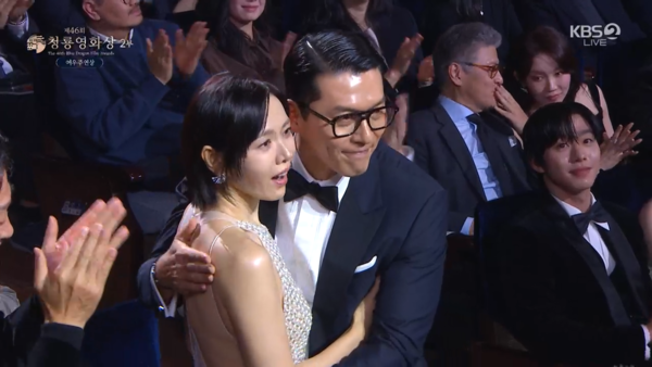 ▲▼ 青龍獎/孫藝真奪影后!甜喊「玄彬本名」告白:我世上最摯愛的男人。(圖/翻攝自KBS)