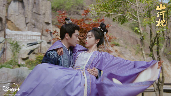 ▲《山河枕》宋茜、丁禹兮大談年下叔嫂戀全網沸騰。（圖／Disney+提供）