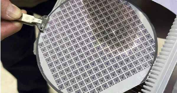 美國官員正私下透露，他們可能不會在近期針對半導體產業開徵先前承諾的關稅。（圖／達志／美聯社）