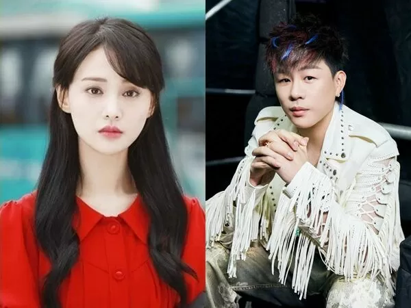 ▲▼前女友是鄭爽！音樂才子胡彥斌爆戀情，海邊親吻小16歲網紅。（圖／翻攝自微博）