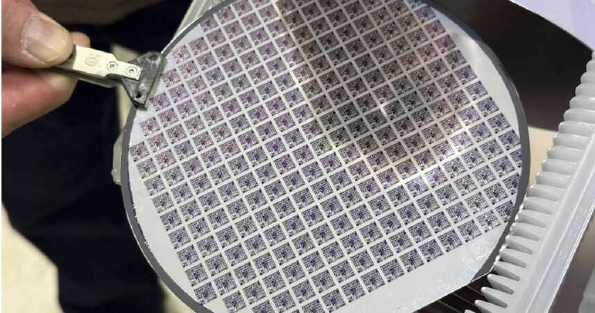 川普政府為何遲遲不課半導體關稅?知情人士曝關鍵內幕