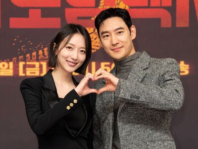 神劇《模範計程車3》回來了！李帝勳劇透車子升級　表藝珍剪激短髮