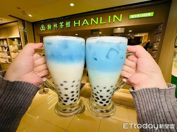 ▲▼翰林茶館開賣全新夢幻飲品「星光藍珍珠奶茶」。（圖／翰林茶館提供）