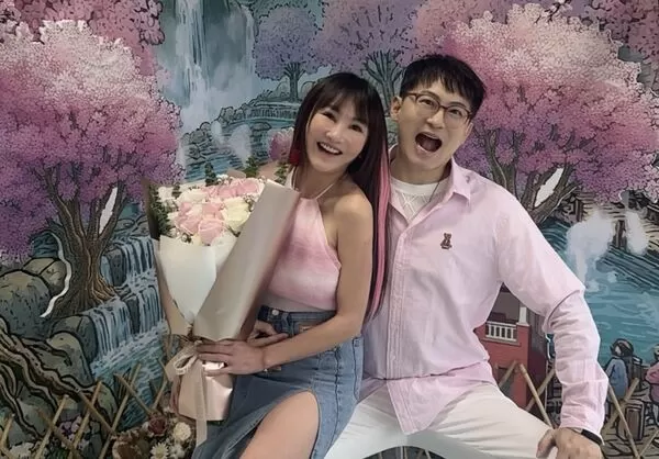 ▲▼王宥忻與前夫「再結一次婚」。（圖／台北法國巴黎婚紗提供）