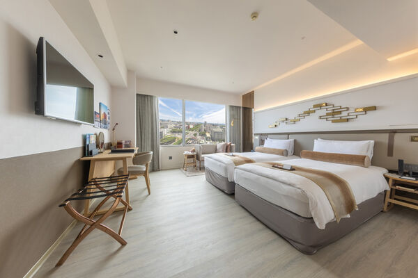 ▲台北花園大酒店 雅緻客房,旅艋舺遊西門免費接駁服務,饗聚廚房自助早餐。（圖／業者提供）